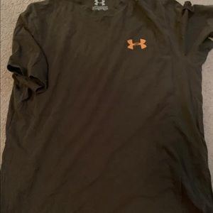 Under armour hunt Tshirt size large
